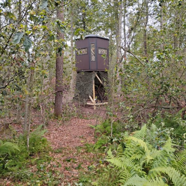 Deluxe Hunting Blind