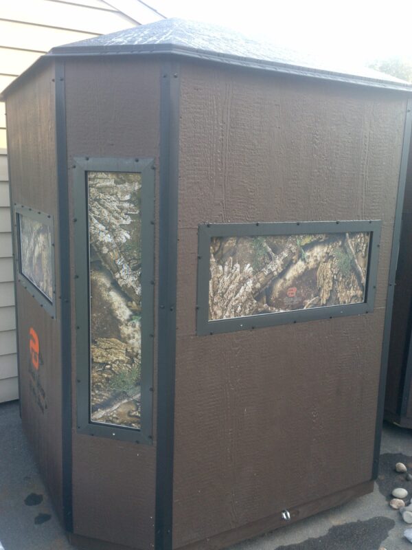 Deluxe Hunting Blind