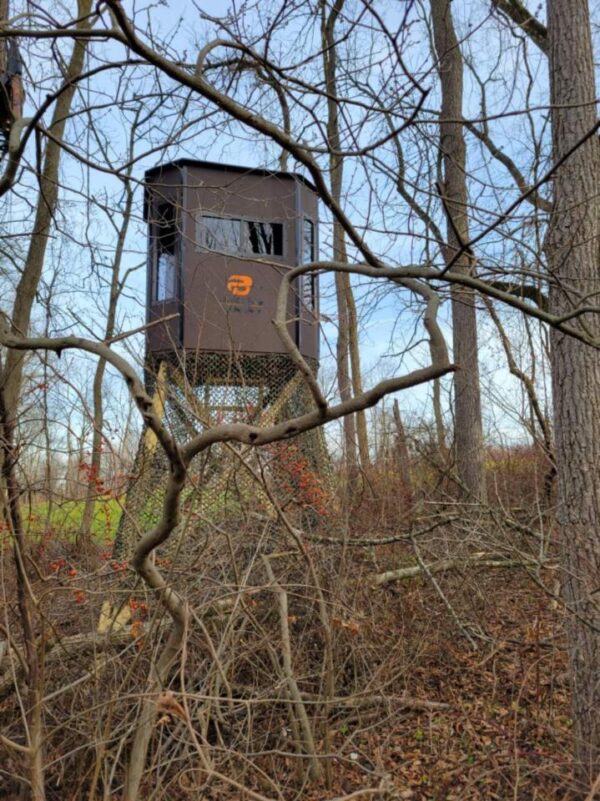 Deluxe Hunting Blind